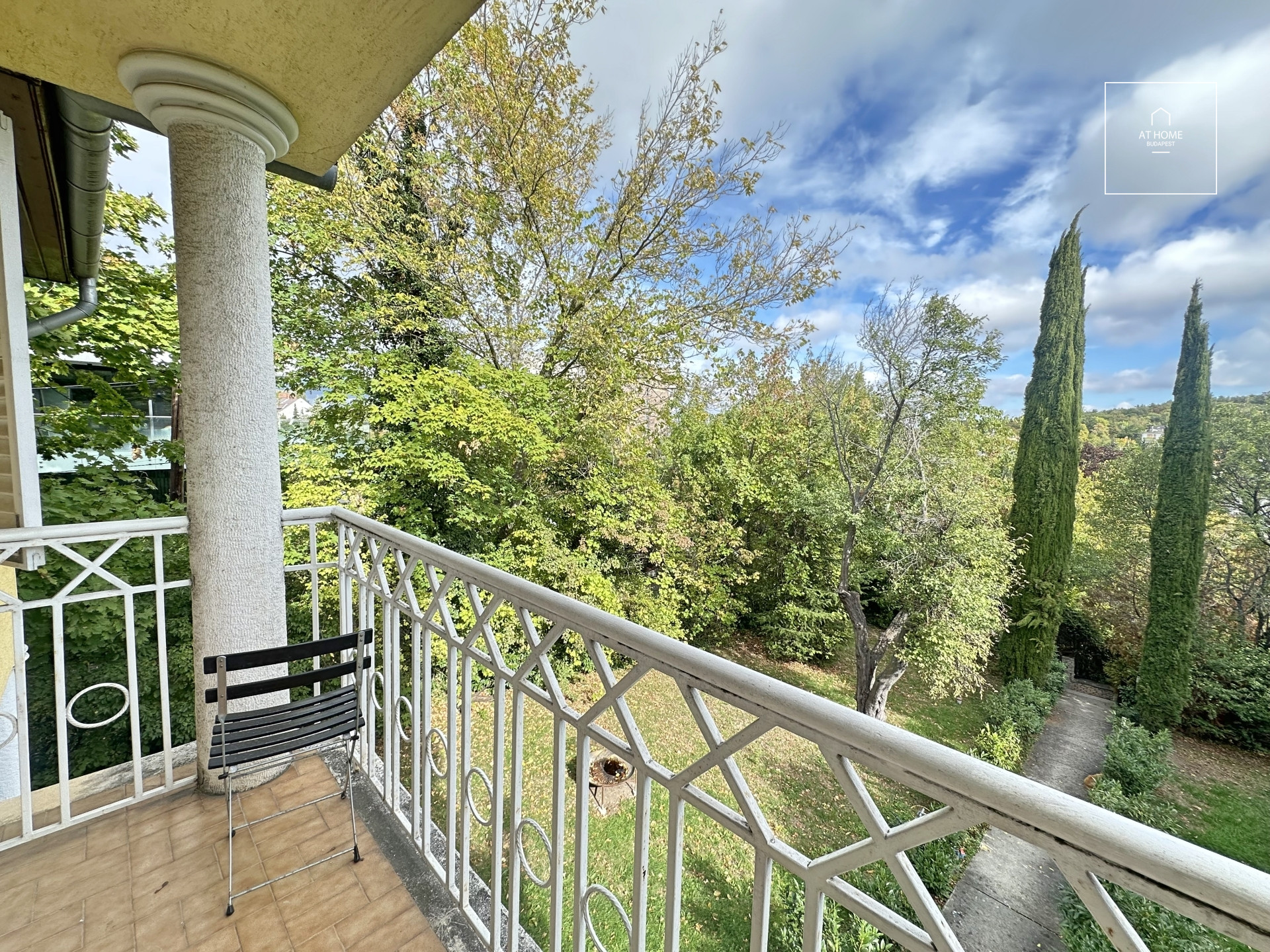 4 Hálószobás exkluzív családi ház kiadó a XII. kerületben