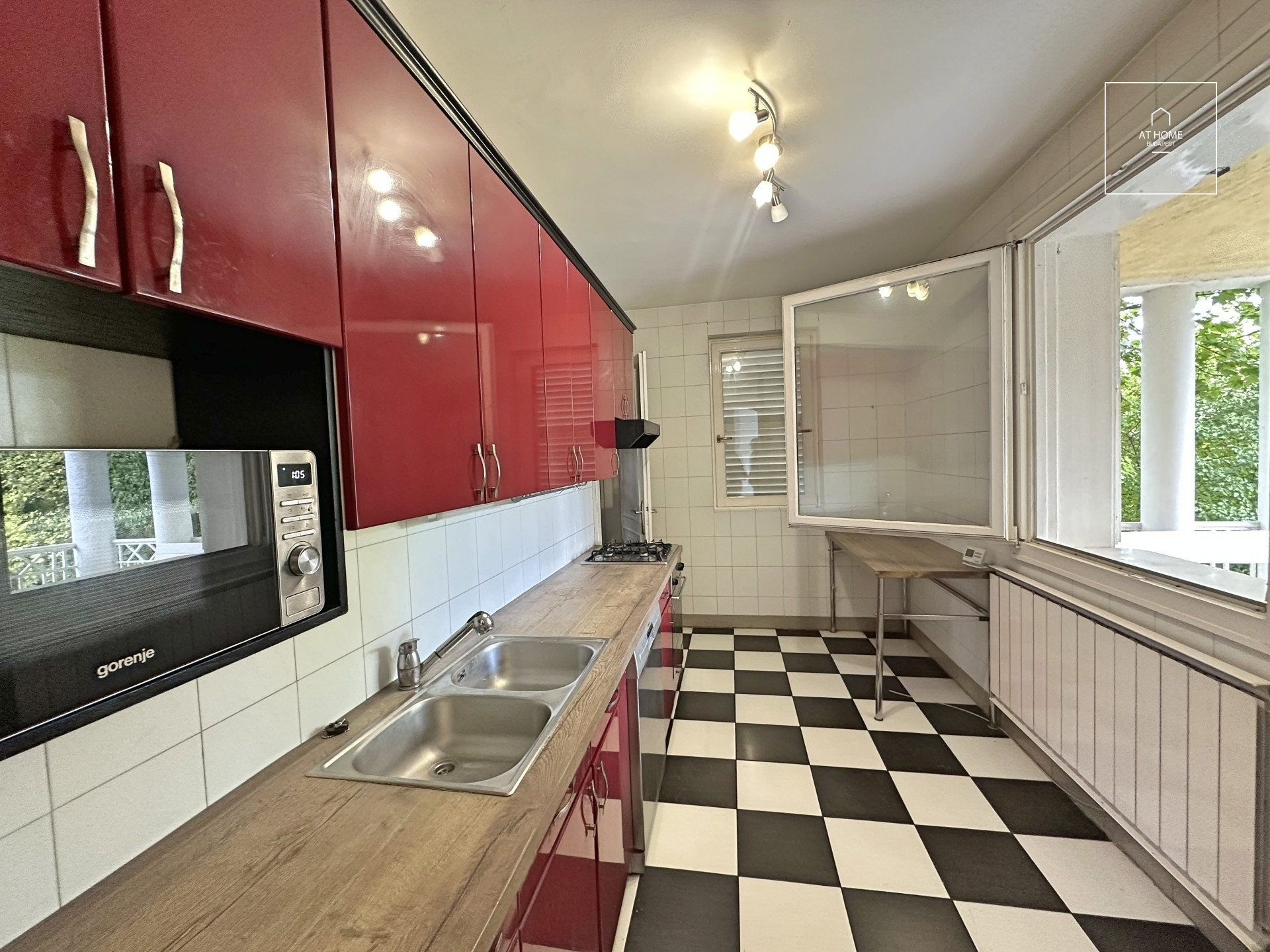 4 bedroom exclusive house for rent in the XII. district