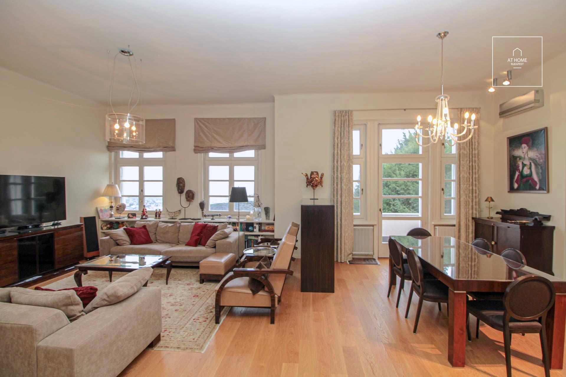 Villa apartment with panoramic view for sale in the 12th district of Budapest, Istenhegy