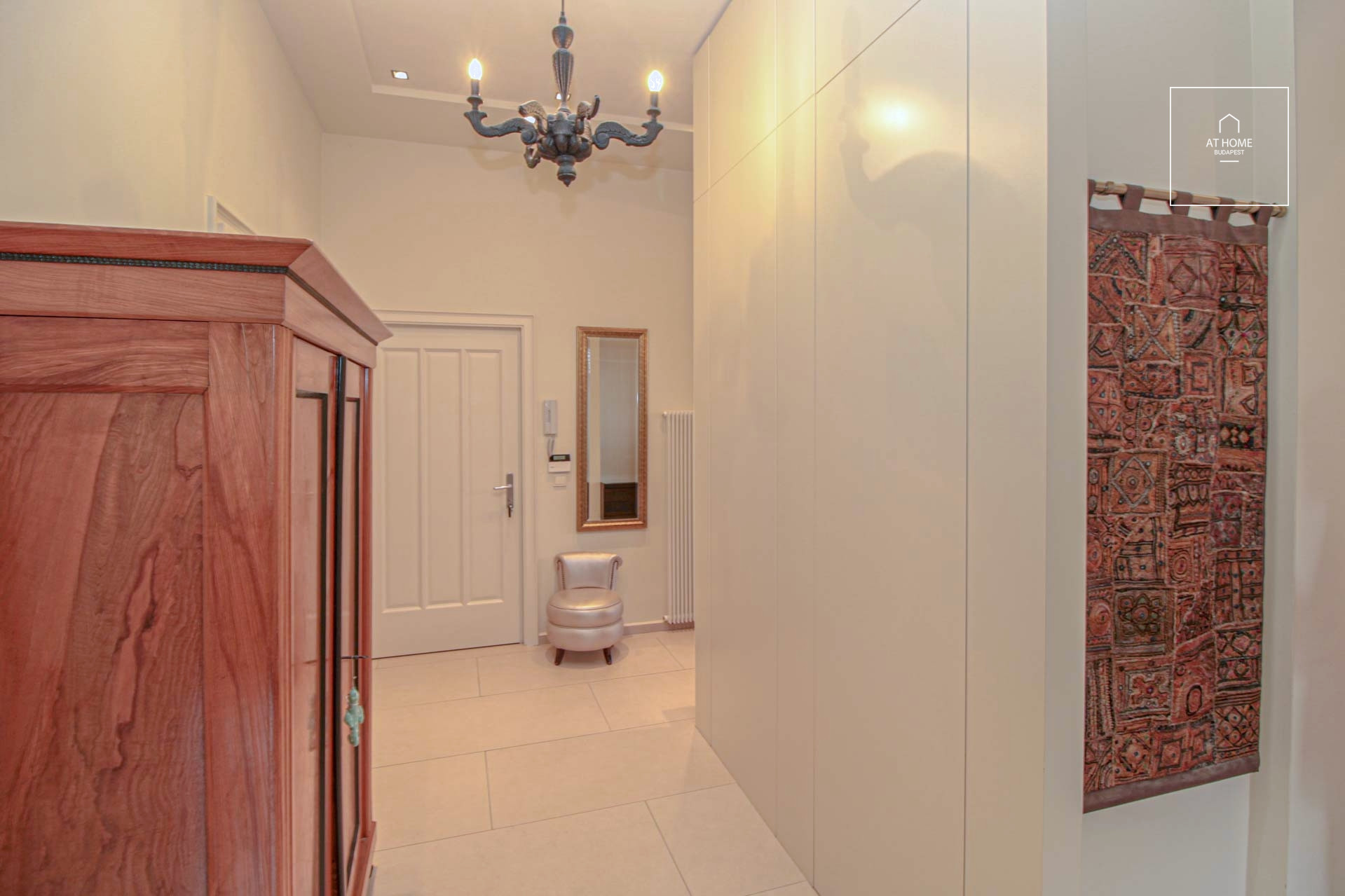 Villa apartment with panoramic view for sale in the 12th district of Budapest, Istenhegy