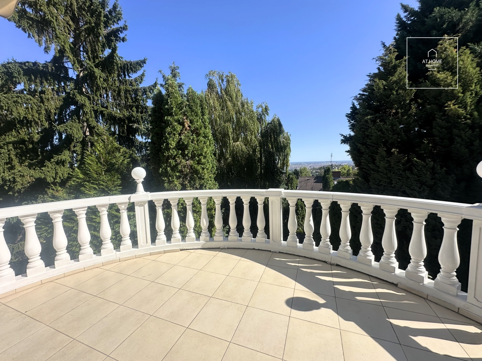 Sunny detached house for rent Budapest II. district, Pálvölgy