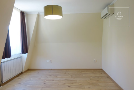 Sunny detached house for rent Budapest II. district, Pálvölgy
