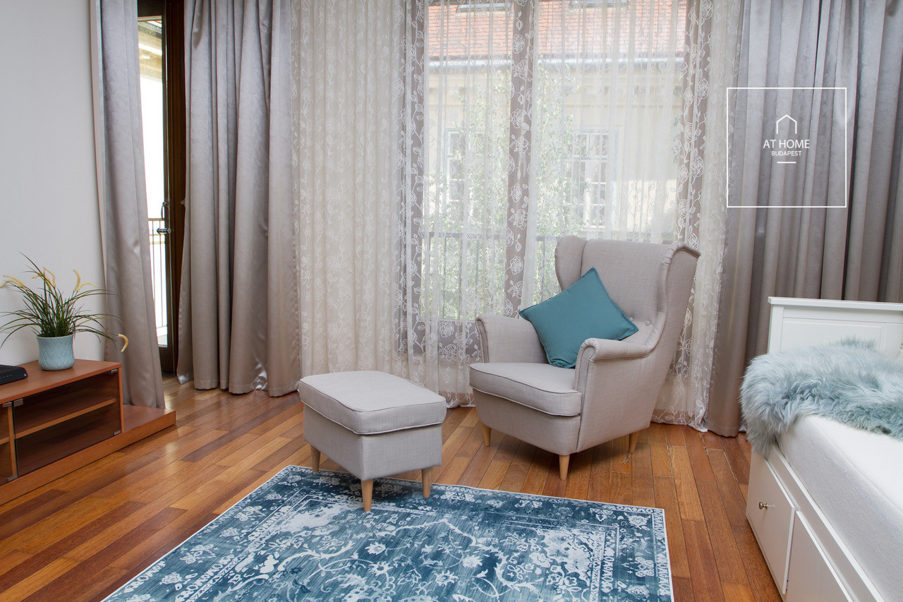 Sunny apartment for rent Budapest I. district, Vár