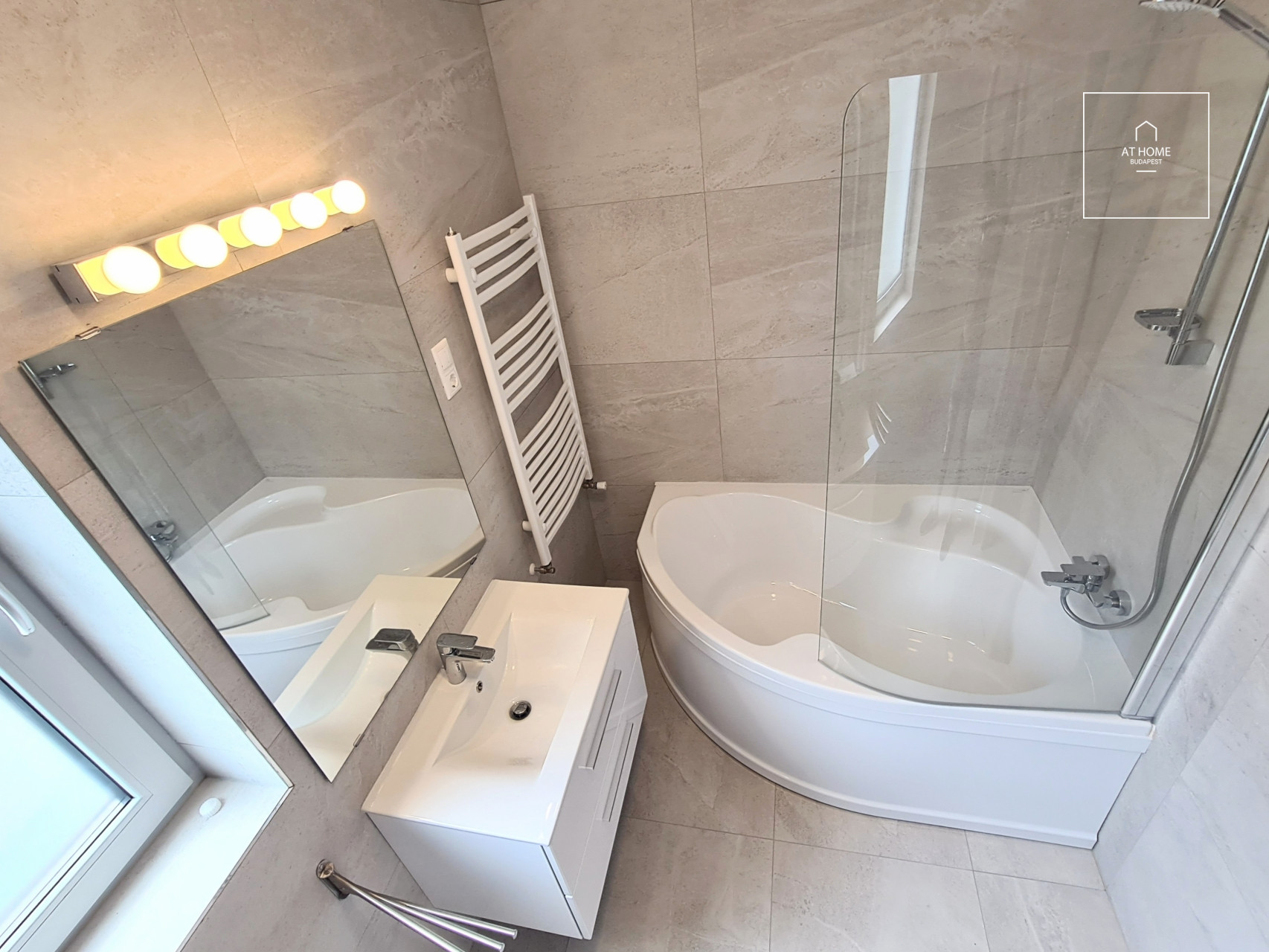 Newly built 4-bedroom apartment for rent Budapest II. district Szépilona