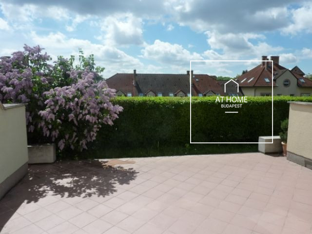 Lenyűgöző sorház kiadó Budapest II. kerület, Pálvölgy