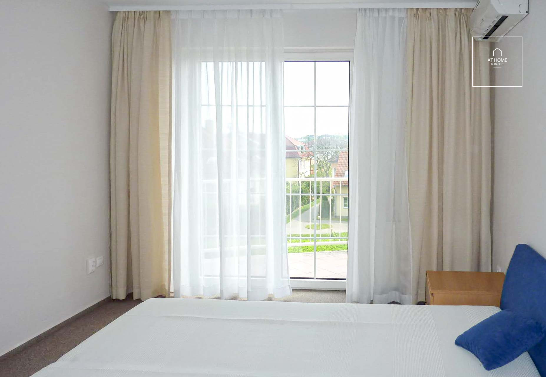 Stunning row house for rent Budapest II. district, Pálvölgy
