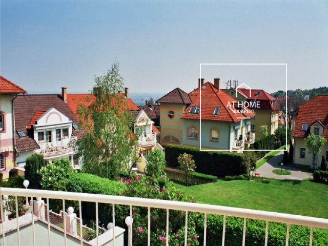 Stunning row house for rent Budapest II. district, Pálvölgy