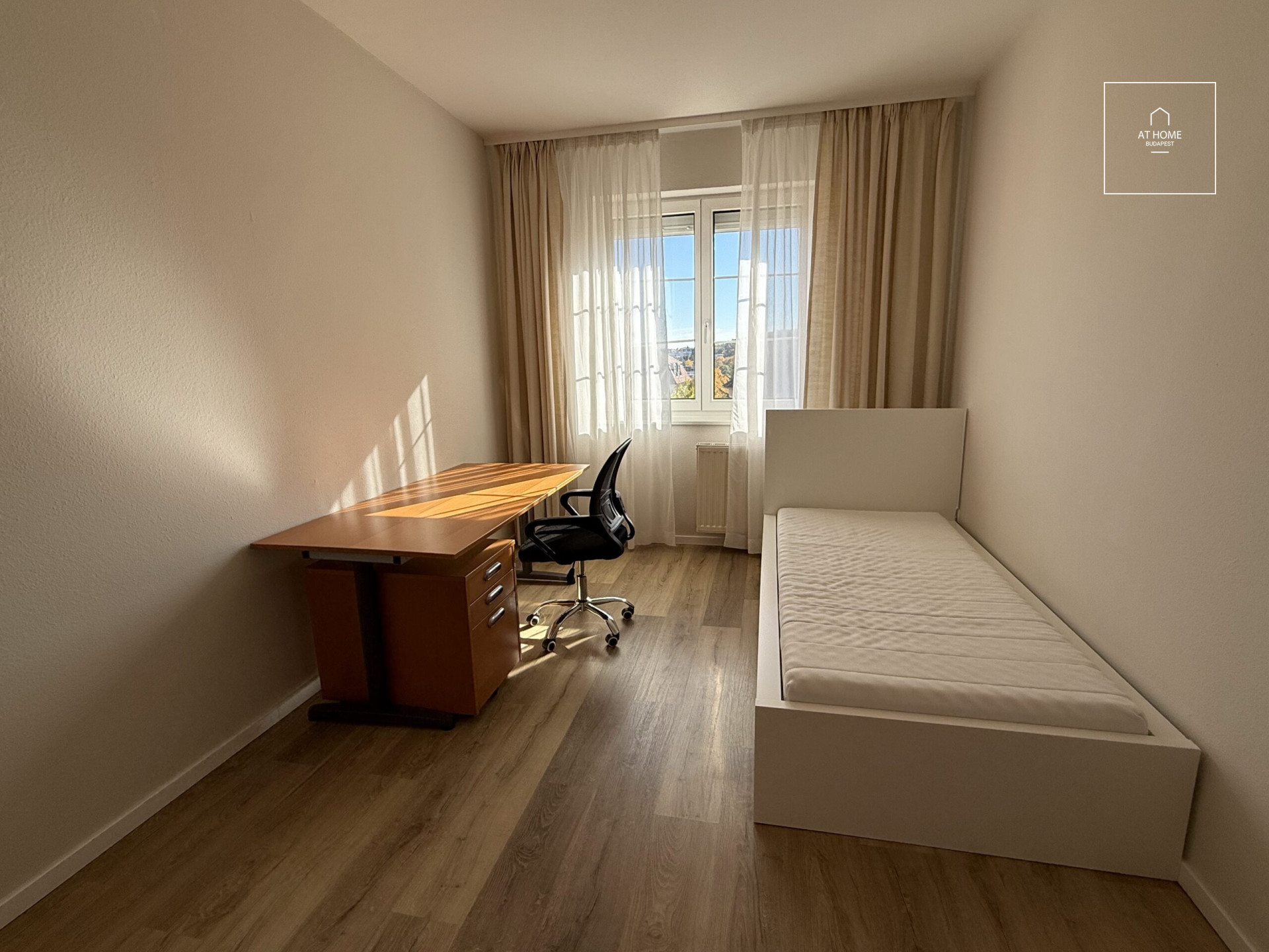 Stunning row house for rent Budapest II. district, Pálvölgy
