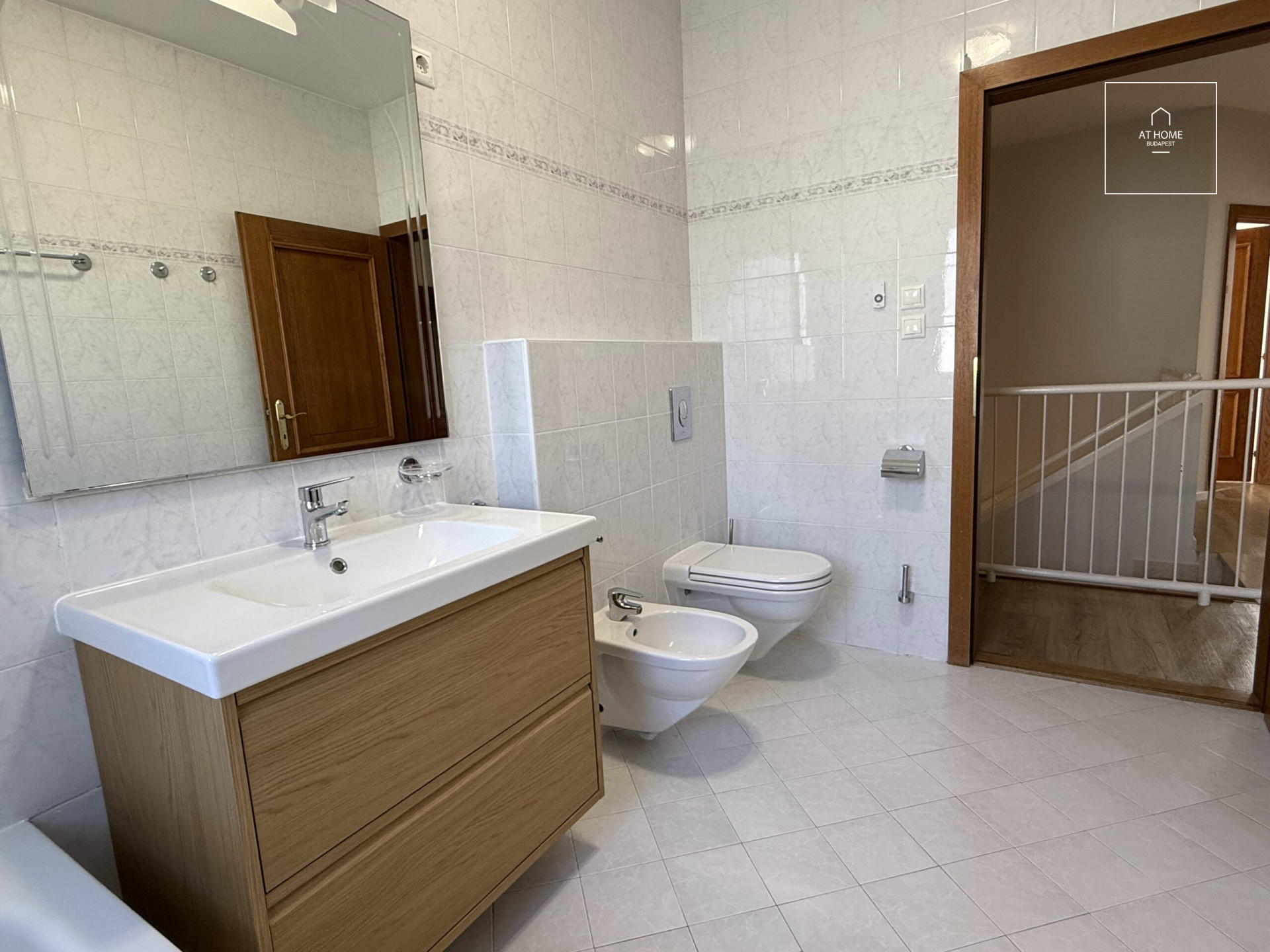 Stunning row house for rent Budapest II. district, Pálvölgy