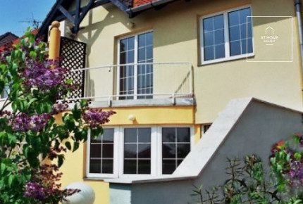 Stunning row house for rent Budapest II. district, Pálvölgy