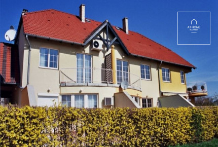 Lenyűgöző sorház kiadó Budapest II. kerület, Pálvölgy