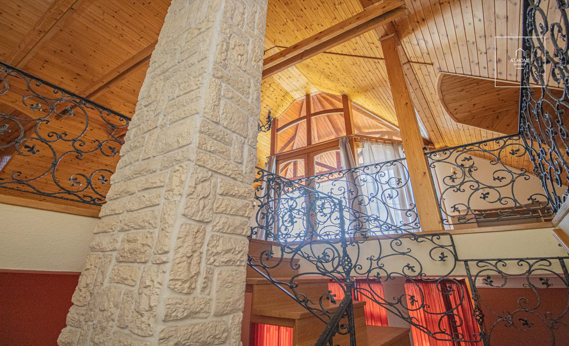 Detached house for rent in Budaörs with panoramic view