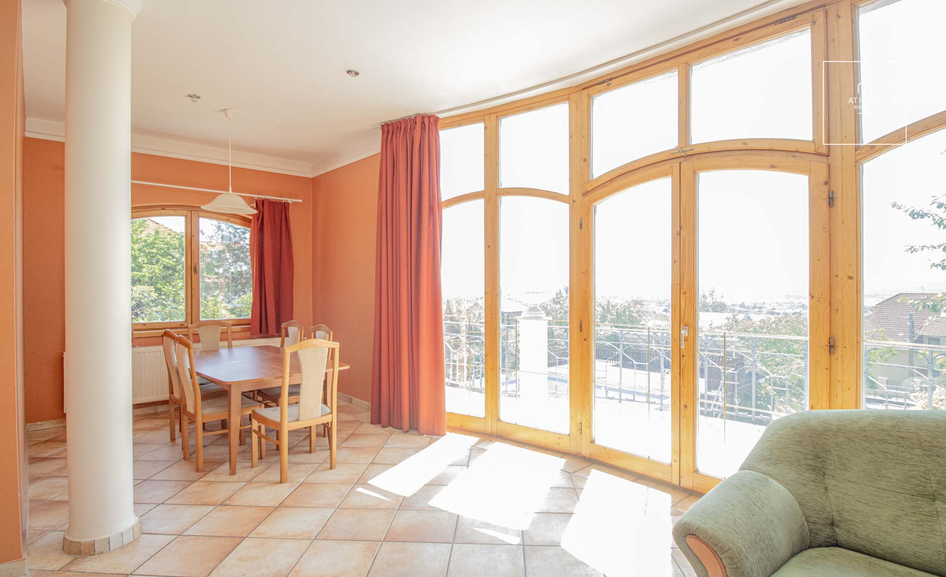 Detached house for rent in Budaörs with panoramic view