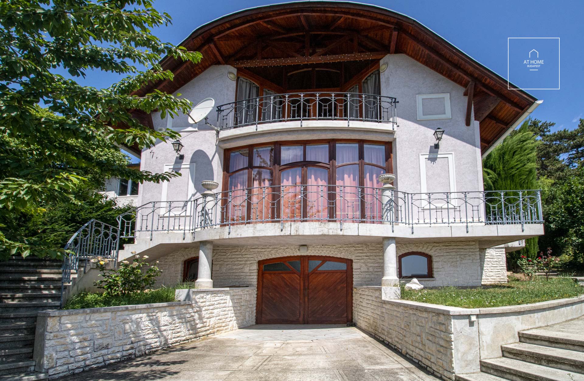 Detached house for rent in Budaörs with panoramic view