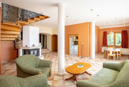 Detached house for rent in Budaörs with panoramic view