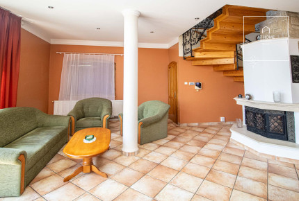 Detached house for rent in Budaörs with panoramic view
