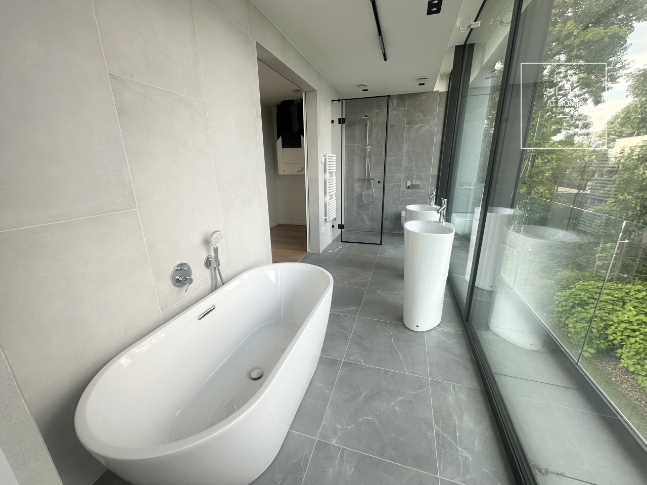 Luxury apartment in the heart of the 12th district, Budapest