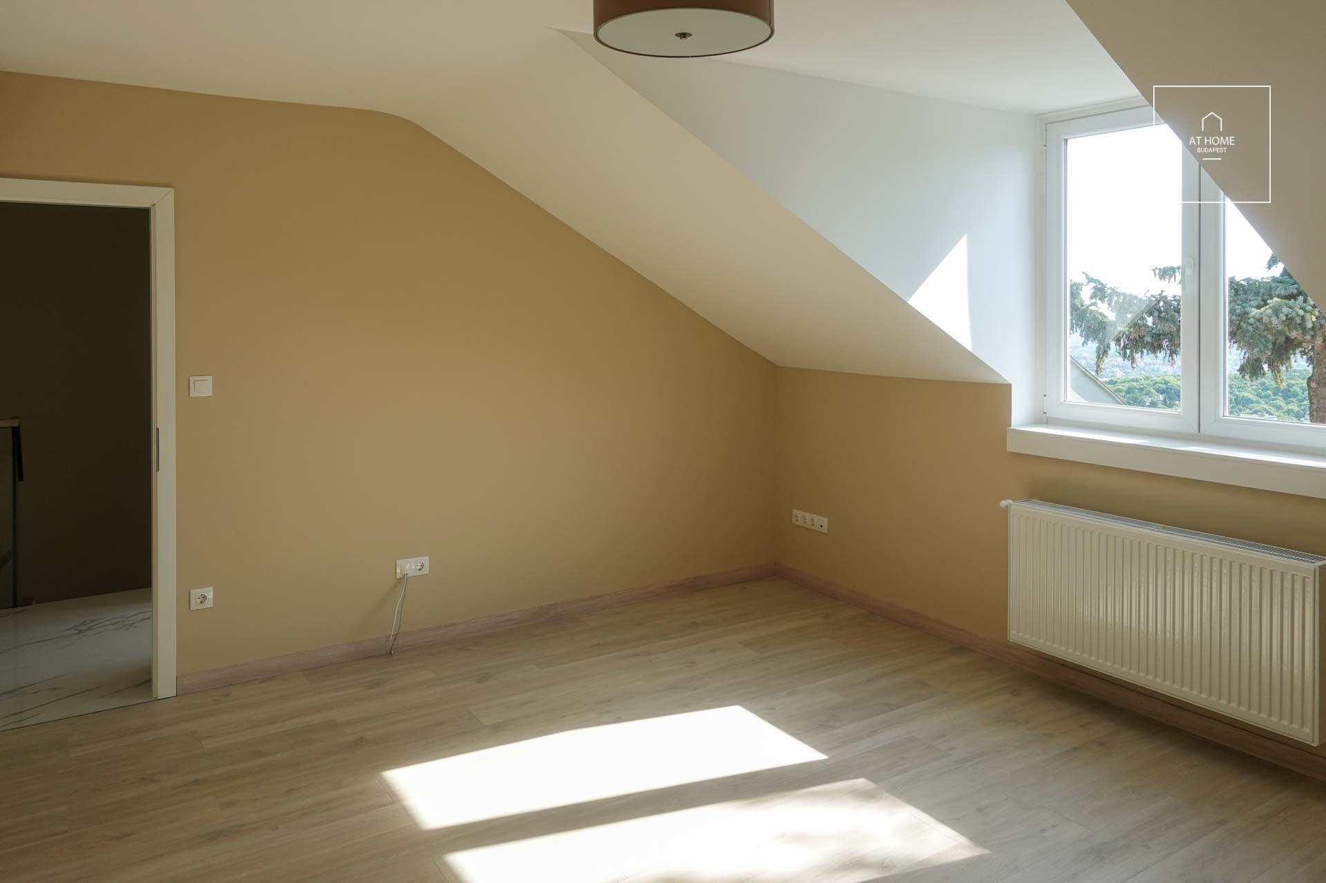 Refurbished terraced house for rent Budapest XII. district Istenhegy