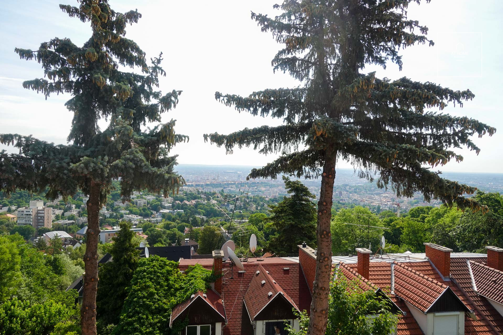 Refurbished terraced house for rent Budapest XII. district Istenhegy