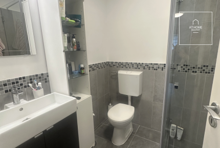 Renovated 4-storey, 4-bedroom townhouse in District II, Zöldmál