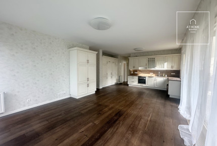 Ground floor 4-bedroom apartment in District II, Szemlőhegy