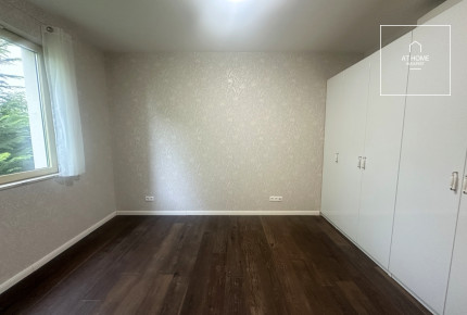 Ground floor 4-bedroom apartment in District II, Szemlőhegy