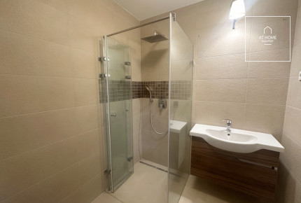 Ground floor 4-bedroom apartment in District II, Szemlőhegy