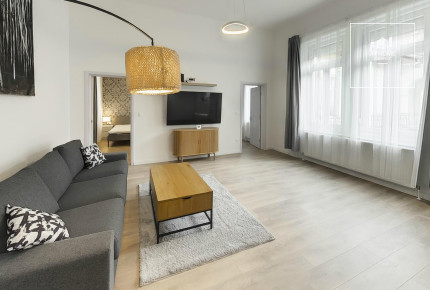 Renovated 2-bedroom apartment for rent in the 7th district of Budapest, Outer-Erzsébetváros