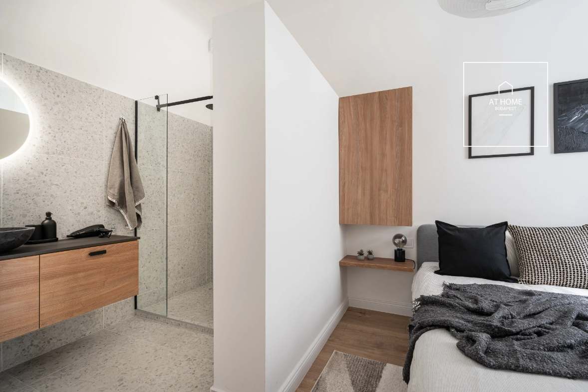 A modern-style renovated 3-bedroom apartment for sale in District V, Downtown, Budapest