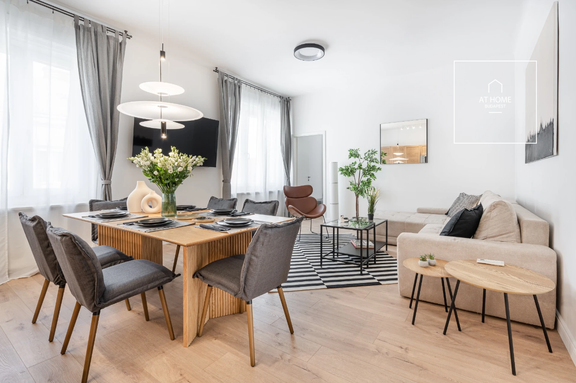 A modern-style renovated 3-bedroom apartment for sale in District V, Downtown, Budapest