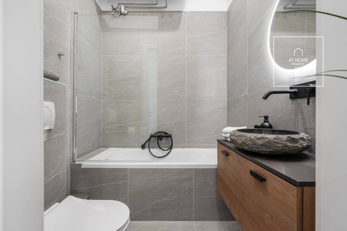 A modern-style renovated 3-bedroom apartment for sale in District V, Downtown, Budapest