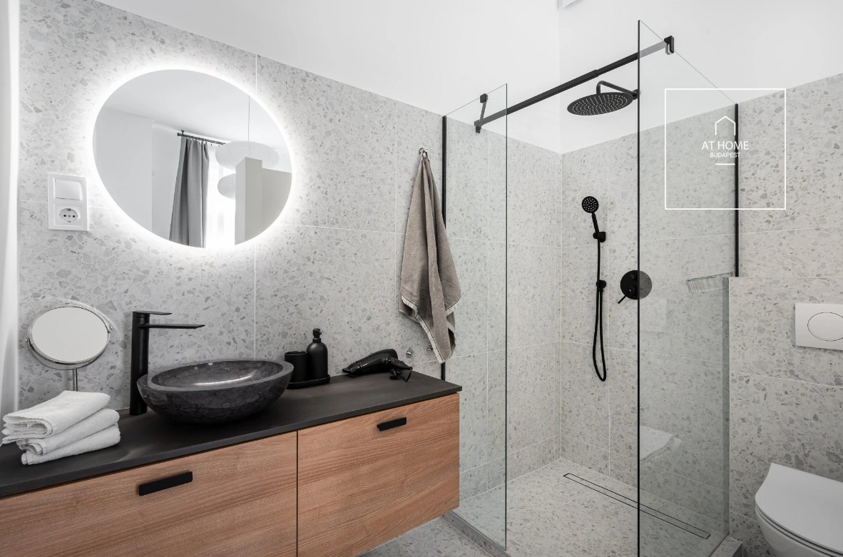 A modern-style renovated 3-bedroom apartment for sale in District V, Downtown, Budapest