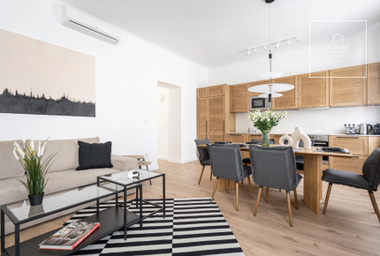 A modern-style renovated 3-bedroom apartment for sale in District V, Downtown, Budapest