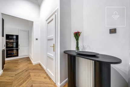 Freshly renovated 81 sqm furnished apartment in District V, Downtown