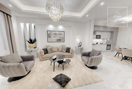 Renovated 100 sqm Luxury Apartment with 2 Balconies in District V, Downtown, Budapest