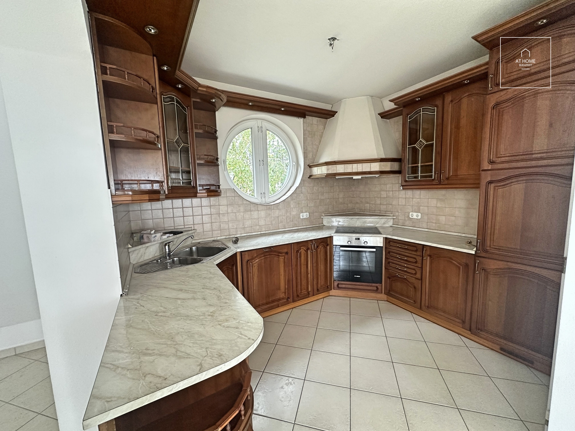 Stellar apartment Budapest II. district, Szemlőhegy