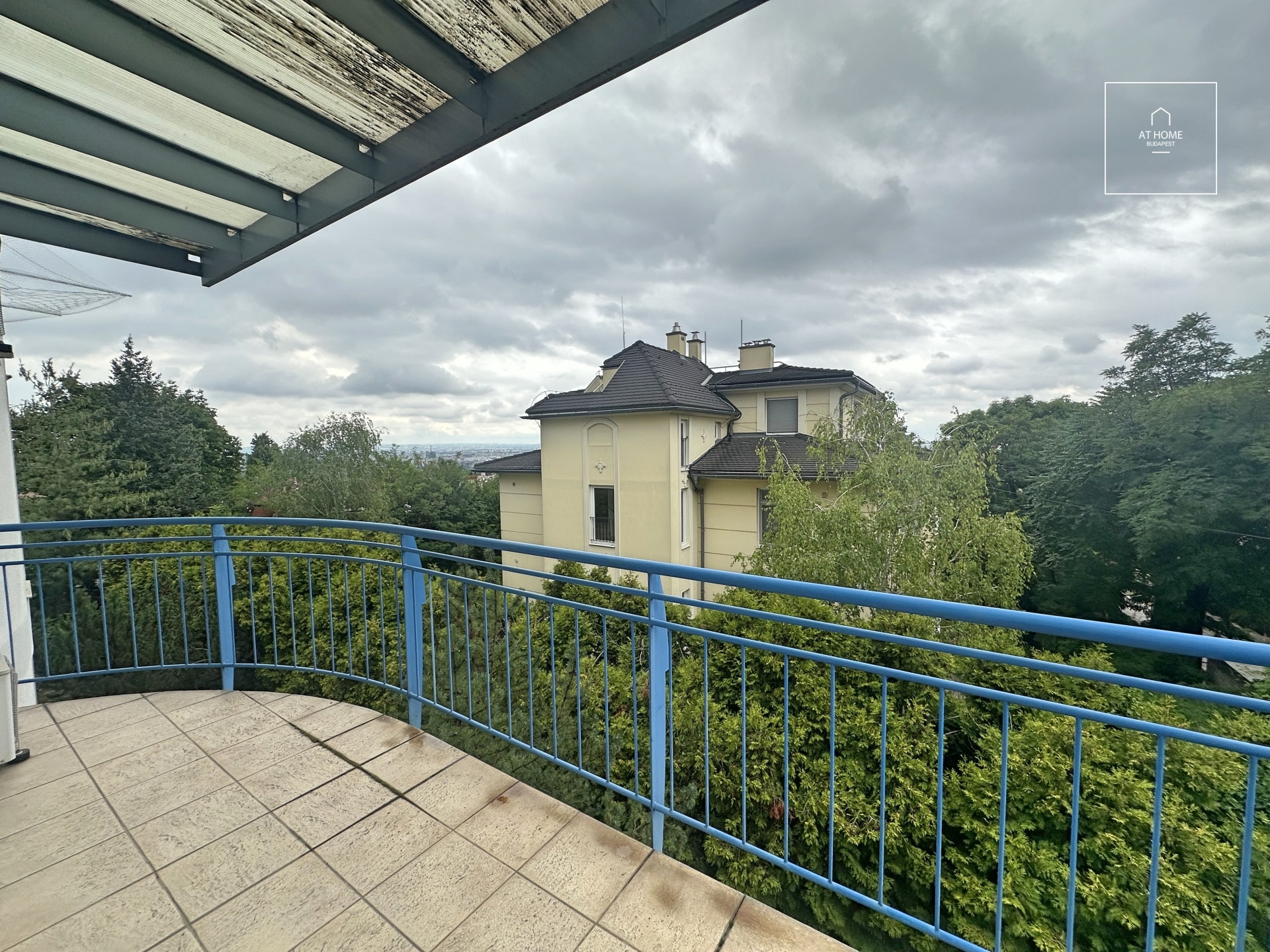 Stellar apartment Budapest II. district, Szemlőhegy