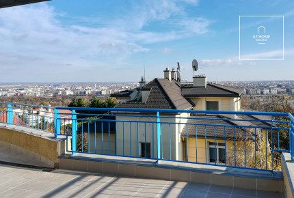 Lélegzetelállító lakás Budapest II. kerület, Szemlőhegy