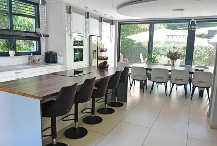 Napfényes belső kétszintes luxus lakás kiadó Budapest II. kerület, Pálvölgy