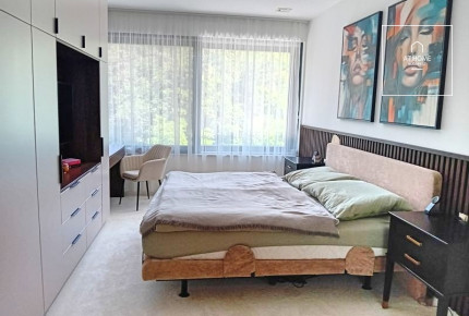 Napfényes belső kétszintes luxus lakás kiadó Budapest II. kerület, Pálvölgy