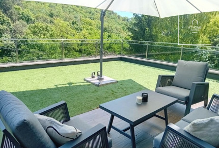 Napfényes belső kétszintes luxus lakás kiadó Budapest II. kerület, Pálvölgy