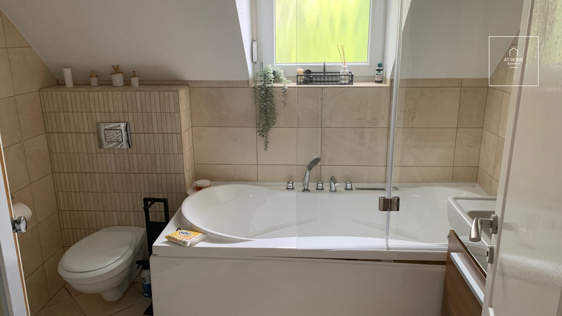 Káprázatos Önálló családi ház kiadó  II/A. kerület, Budaliget