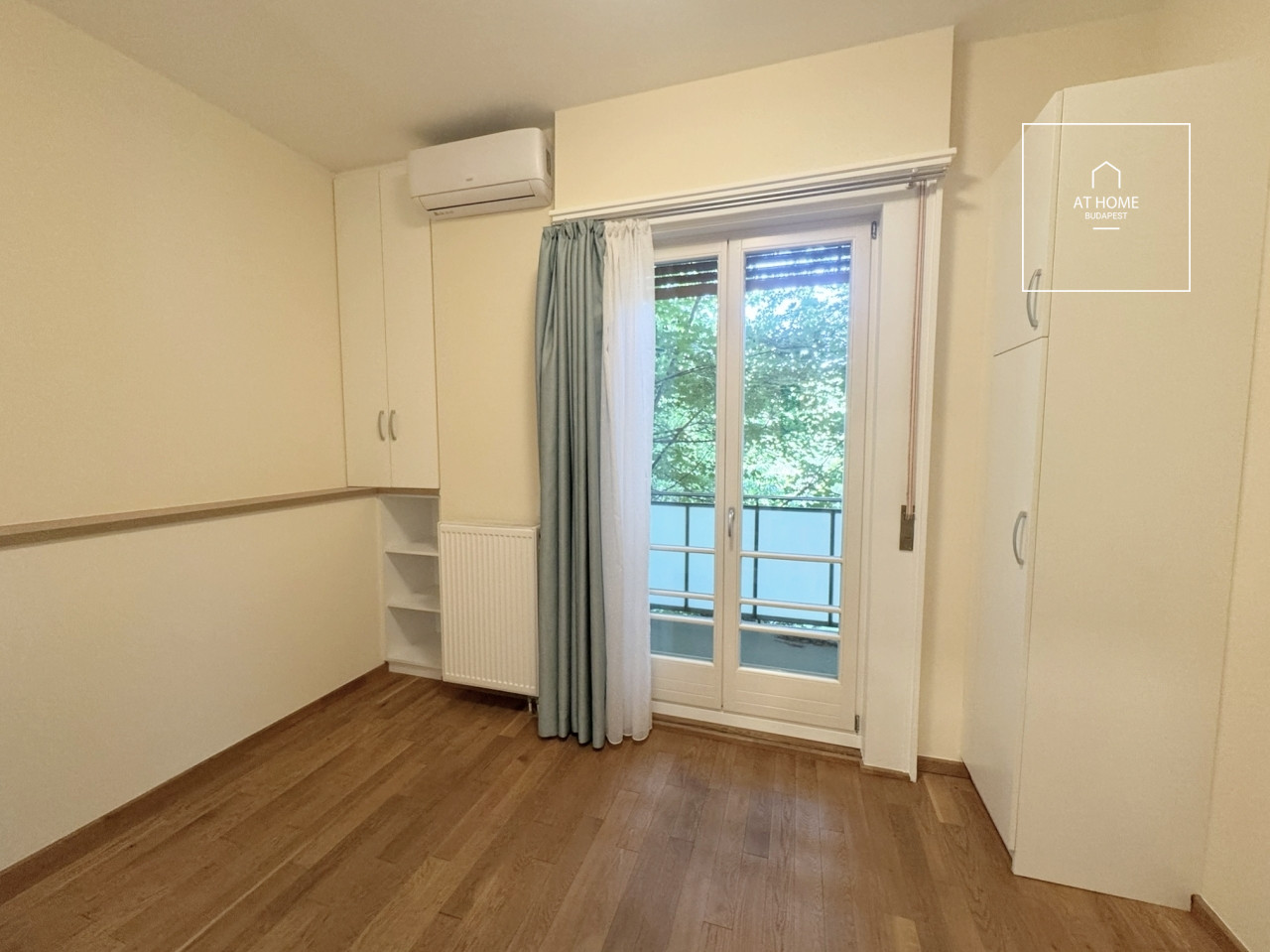 Greenbelt apartment for rent in Budapest, 2nd district, Szépilona