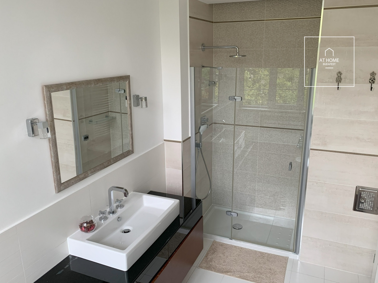 Greenbelt apartment for rent in Budapest, 2nd district, Szépilona