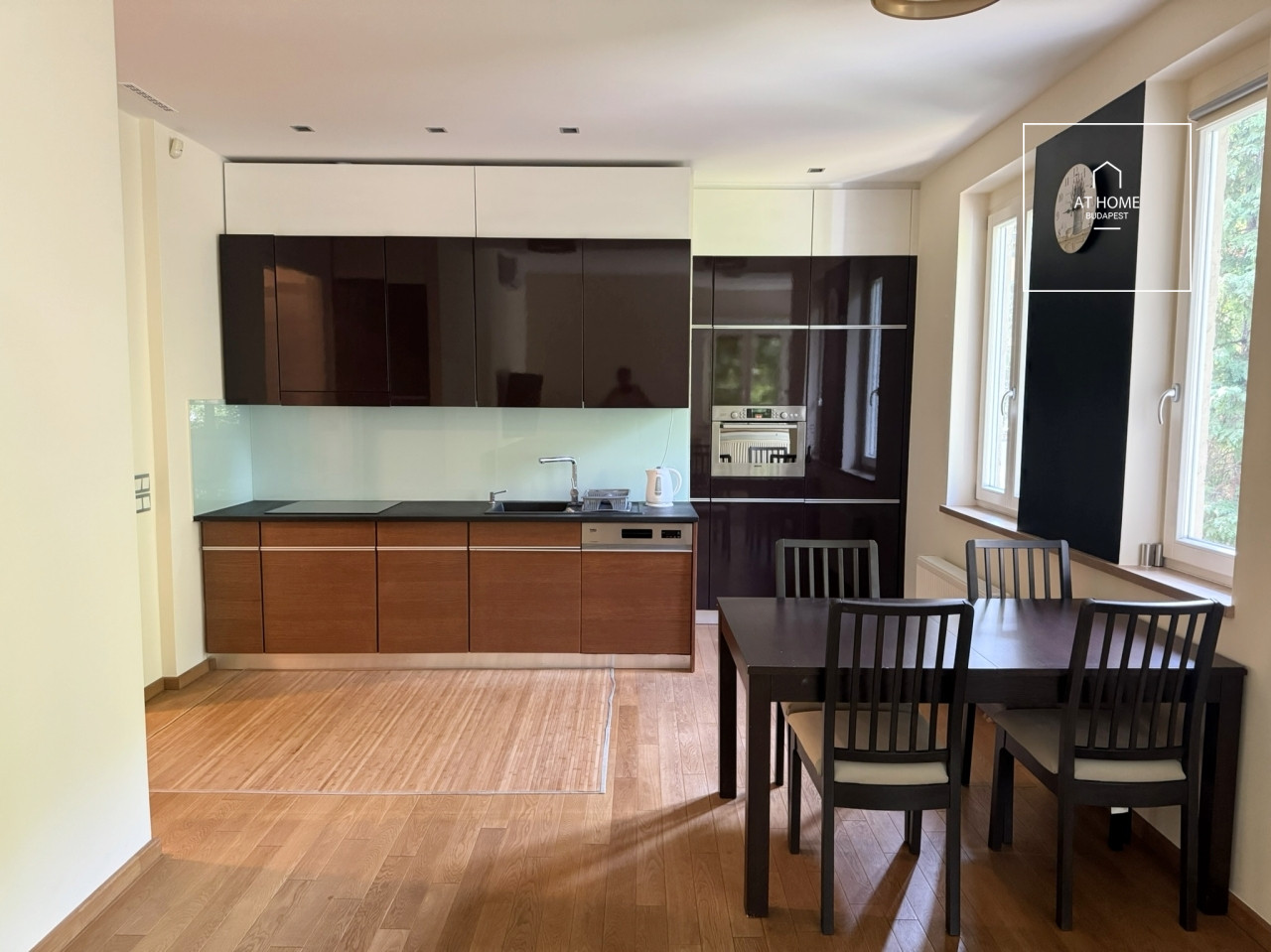 Greenbelt apartment for rent in Budapest, 2nd district, Szépilona