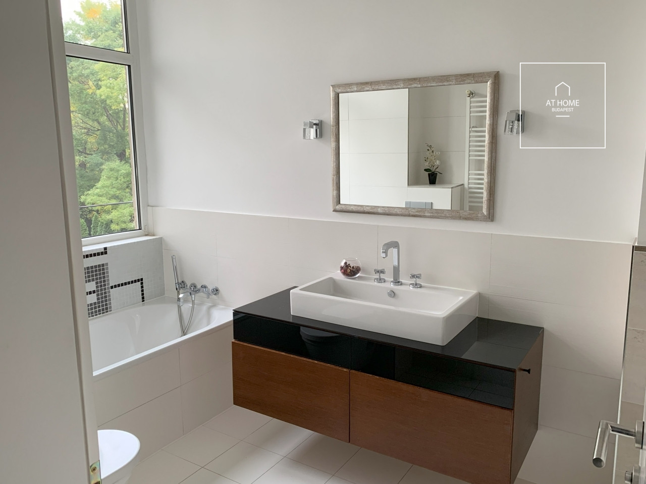 Greenbelt apartment for rent in Budapest, 2nd district, Szépilona