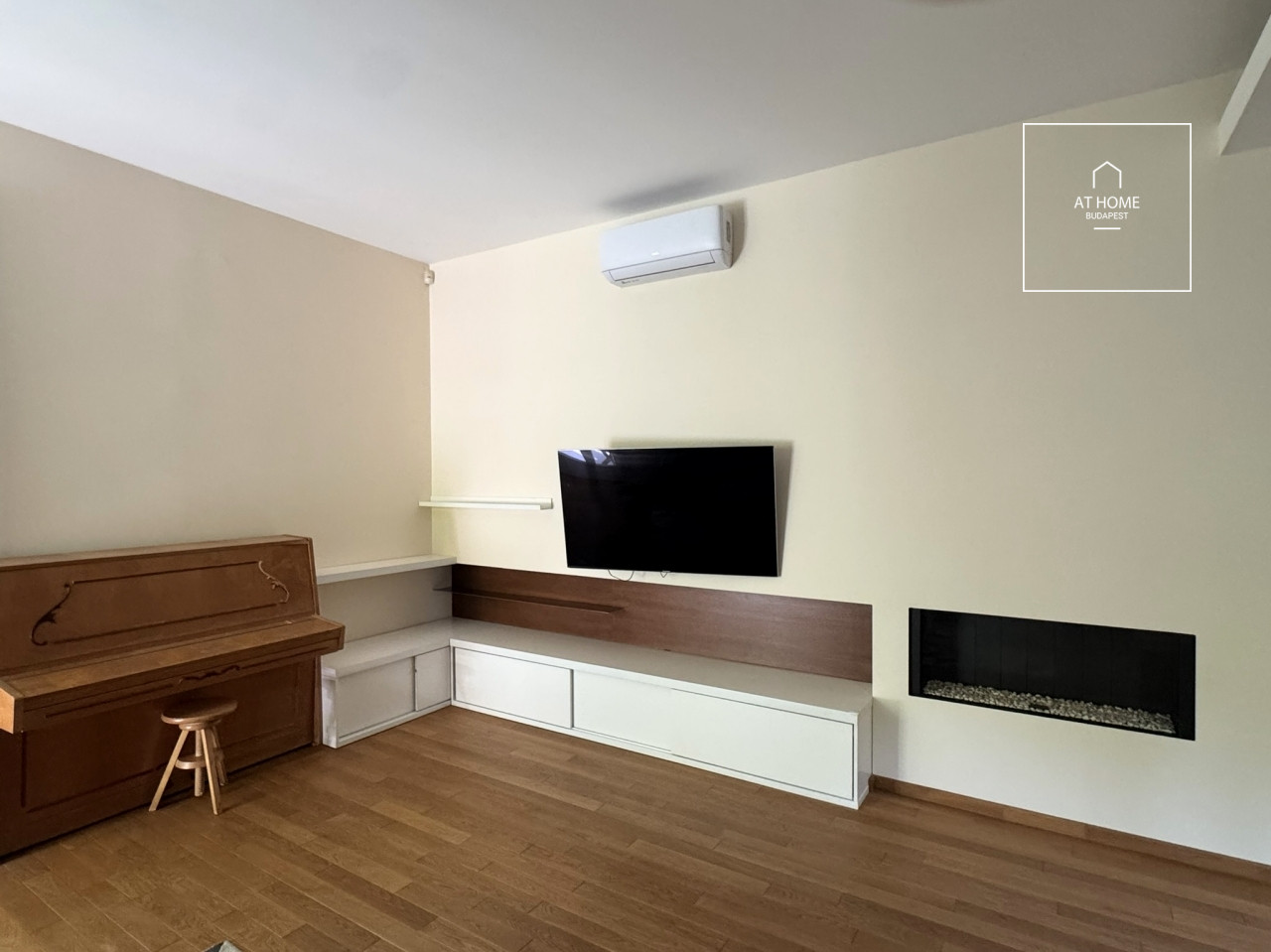 Greenbelt apartment for rent in Budapest, 2nd district, Szépilona
