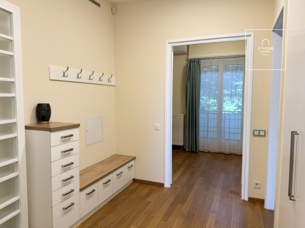 Greenbelt apartment for rent in Budapest, 2nd district, Szépilona