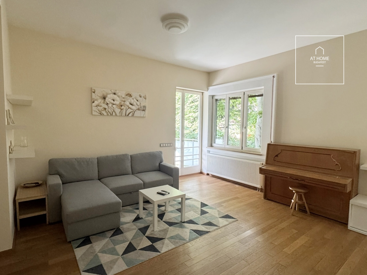 Greenbelt apartment for rent in Budapest, 2nd district, Szépilona