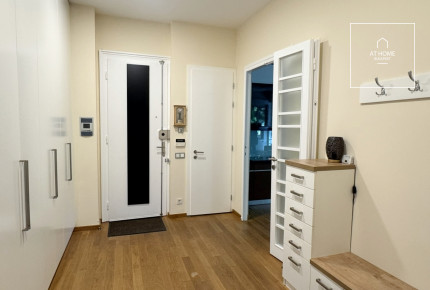 Greenbelt apartment for rent in Budapest, 2nd district, Szépilona